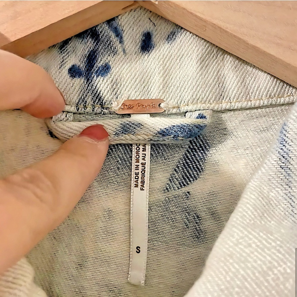 NEW Free People Rumors Denim Jacket in Jones Tie Dye Blue - size S - Picture 7 of 8